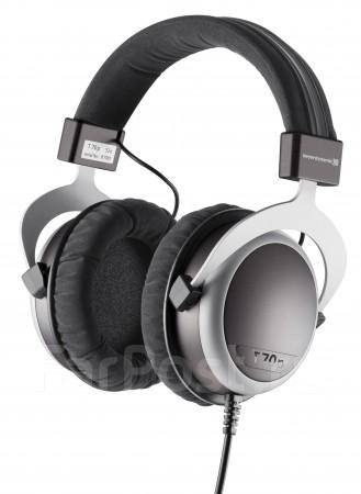 Beyerdynamic T 70 