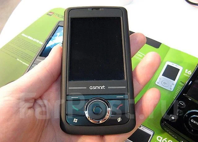 GIGABYTE GSmart MW700. �/� ����