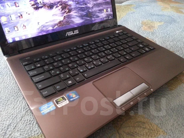 ASUS K43SJ. 2,3����, ��� 4 ��, ���� 500���, WiFi: 1, Bluetooth: 1, ����������� �� 2��. ����