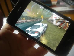 HTC Wildfire S. ��������