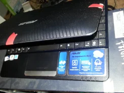 ASUS Eee PC 1011PX. 10.1", 1,6����, ��� 1024 ��, ���� 320 ��, ����������� �� 5 �.