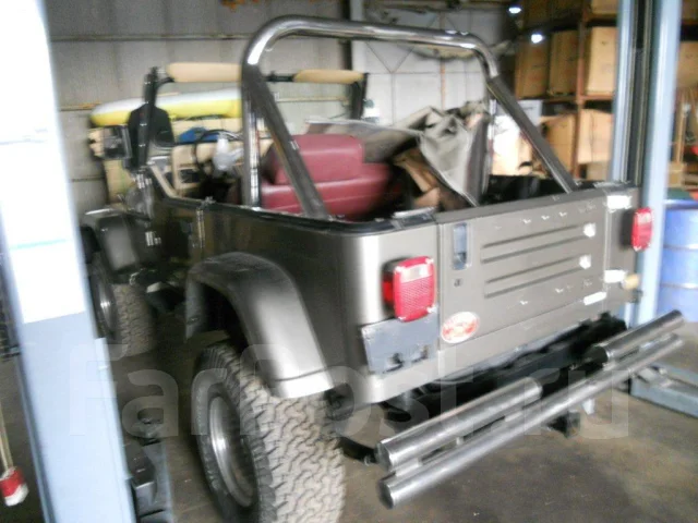Jeep Wrangler. 4000CC ����