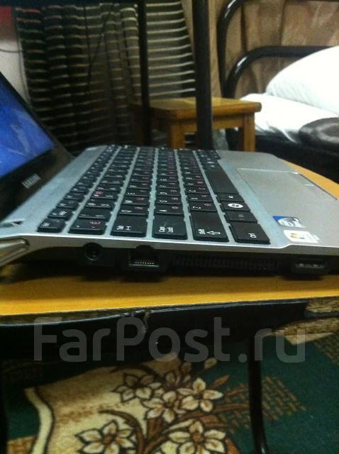 Samsung NC210. 1,6����, ��� 1024 ��, ���� 250���, WiFi: 1, Bluetooth: 1, ����������� �� 7��. ����