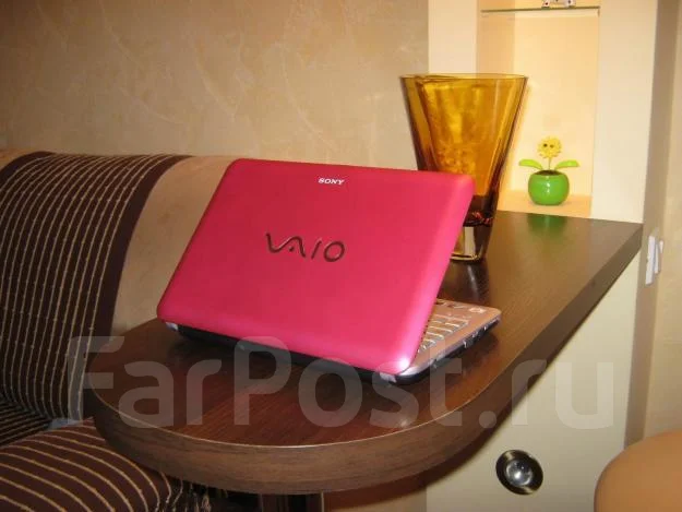 Sony VAIO VPC-M13M1R. 1,8����, ��� 2048 ��, ���� 250���, ����������� �� 4��. ����