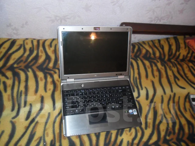 BenQ Joybook. 4����, ��� 1024 ��, WiFi: 1, Bluetooth: 1 ����