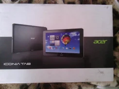 Acer Aspire One Happy AOHAPPY-2DQb2b. 1,4����, ��� 256 �� � ������, ���� 32���