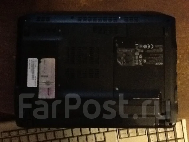 Acer Ferrari One 200-313g25n. 2,4����, ��� 4 ��, ���� 250���, WiFi: 1, Bluetooth: 1, ����������� �� 2��. ����