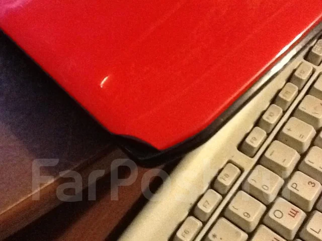 Acer Ferrari One 200-313g25n. 2,4����, ��� 4 ��, ���� 250���, WiFi: 1, Bluetooth: 1, ����������� �� 2��. ����