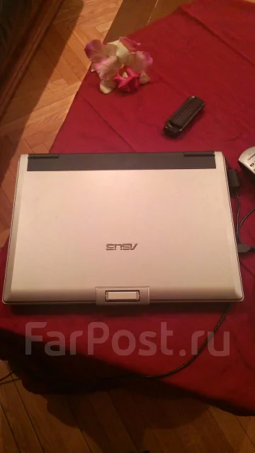 ASUS F3Ka. 200����, ��� 2048 ��, ���� 250���, WiFi: 1, Bluetooth: 1 ����