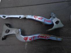 Крепление капота. Honda Fit, GD1 Двигатель L13A