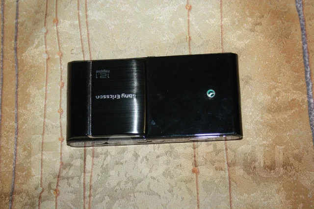 Sony Ericsson Satio. �/� ����