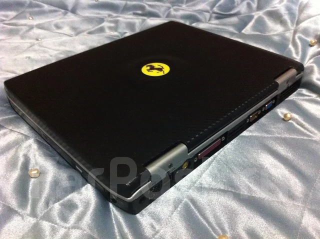 Compaq Presario. ��� 256 �� � ������, WiFi: 1 ����