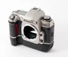 Nikon F80 ����