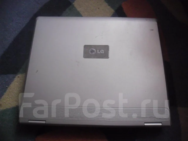 LG E500. 1,7����, ��� 512 �� ����