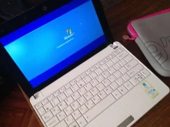 ASUS Eee PC 1001PXD. 7", ��� 256 �� � ������