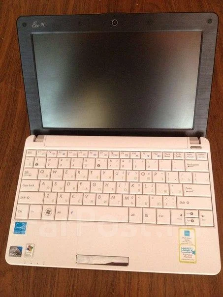 ASUS Eee PC 1001PXD. ��� 256 �� � ������ ����