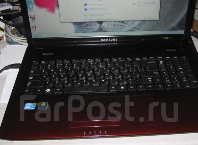 Samsung R780. 2,4����, ��� 4 ��, ���� 500���, WiFi: 1, Bluetooth: 1, ����������� �� 2��. ����