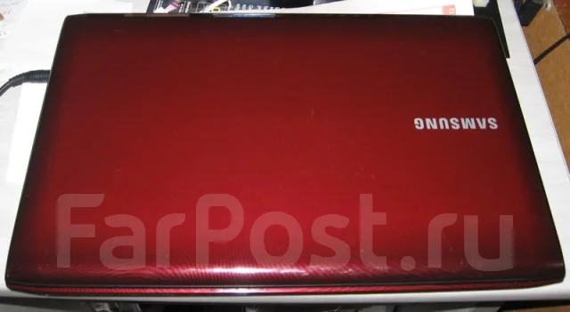 Samsung R780. 2,4����, ��� 4 ��, ���� 500���, WiFi: 1, Bluetooth: 1, ����������� �� 2��. ����