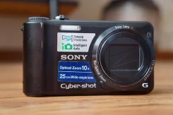 Sony Cyber-shot DSC-H55. 10 - 14.9 ��, ���: 10� ����