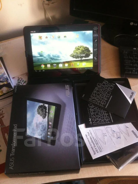 Asus Transformer Pad TF300TG 3G 32Gb ����