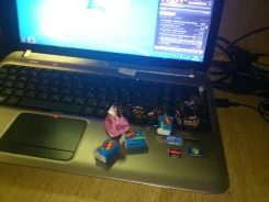 HP PAVILION dv6-6b63er. 2,4����, ��� 8 ��, ���� 1 000���, WiFi, Bluetooth, ����������� �� 6��. ����