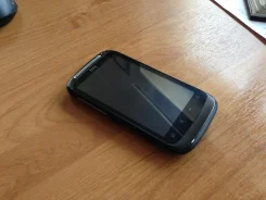 HTC Desire S ����