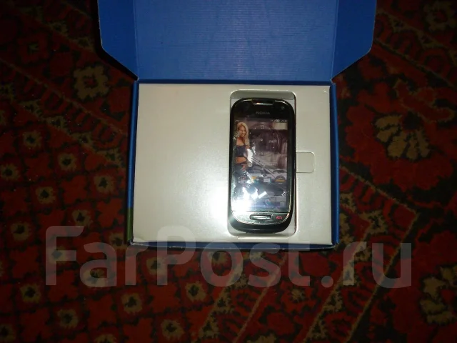 Nokia C7-00 ����