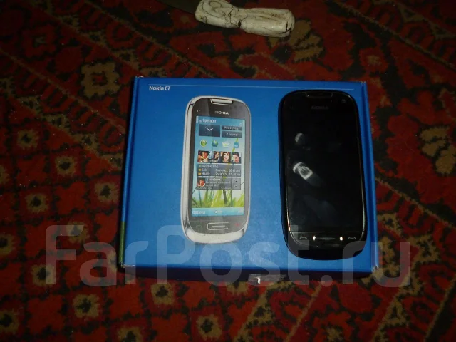 Nokia C7-00 ����