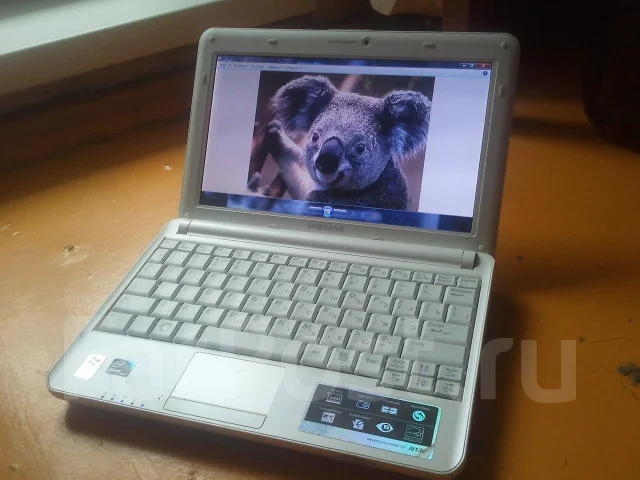 Samsung N130. 1,6����, ��� 1024 ��, ���� 160���, WiFi: 1, Bluetooth: 1 ����