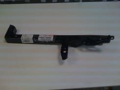 Стойка замка капота. Toyota Corolla Axio, NZE141, NZE144, ZRE142, ZRE144 Toyota Corolla Fielder, NZE141, NZE141G, NZE144, NZE144G, ZRE142, ZRE142G, ZR...