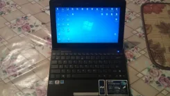 ASUS Eee PC 1011PX. 160,0����, ��� 256 �� � ������, ���� 320���, WiFi, Bluetooth, ����������� �� 4��.
