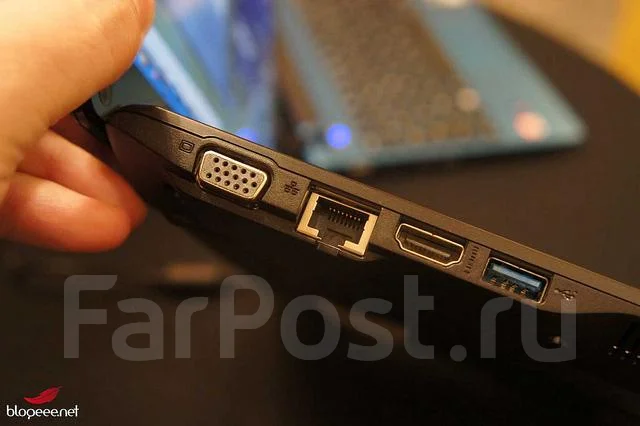 Acer Aspire One AO725-C61bb. 1,3����, ��� 2048 ��, ���� 500���, WiFi: 1, Bluetooth: 1, ����������� �� 7��. ����