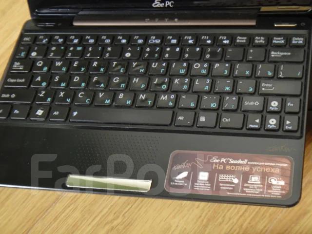 ASUS Eee PC 1008P. 1,7����, ��� 2048 ��, ���� 250���, WiFi: 1, Bluetooth: 1, ����������� �� 12��. ����