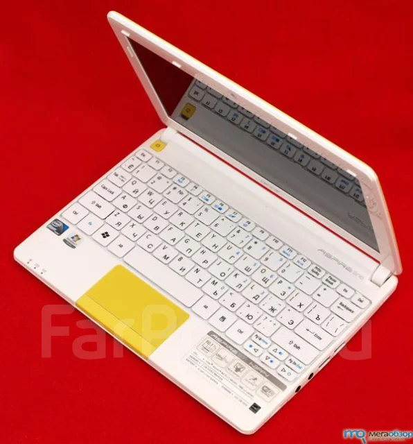 Acer Aspire One Happy. 1,6����, ��� 1024 ��, ���� 250���, WiFi: 1, Bluetooth: 1, ����������� �� 8��. ����