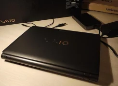 Sony VAIO VPC-YB3Q1R. 1,6����, ��� 2048 ��, ���� 320���, WiFi, Bluetooth