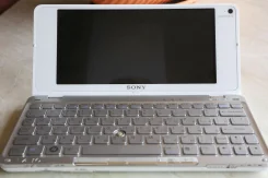 Sony VAIO VGN-P11ZR. 1,6����, ��� 2048 ��, ���� 60���, WiFi, Bluetooth, ����������� �� 3��. ����