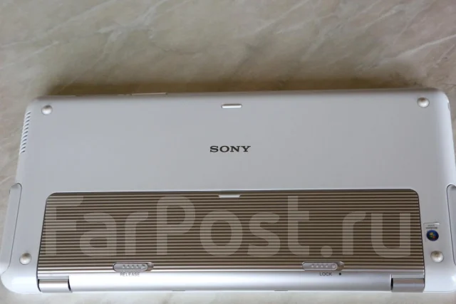 Sony VAIO VGN-P11ZR. 1,6����, ��� 2048 ��, ���� 60���, WiFi: 1, Bluetooth: 1, ����������� �� 3��. ����