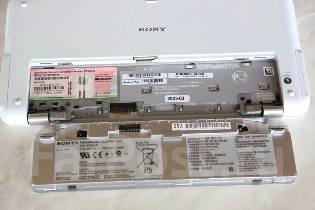 Sony VAIO VGN-P11ZR. 1,6����, ��� 2048 ��, ���� 60���, WiFi: 1, Bluetooth: 1, ����������� �� 3��. ����