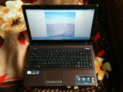 ASUS K53Sd. 4,4����, ��� 4 ��, ���� 297���, WiFi ����