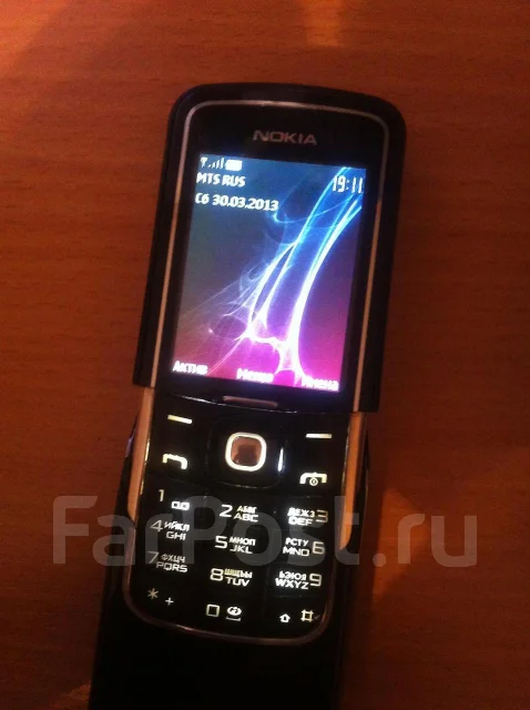 Nokia 8600 Luna. �/� ����