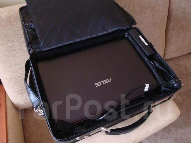 ASUS K43SD. 2,3����, ��� 2048 ��, ���� 500���, WiFi: 1, Bluetooth: 1, ����������� �� 3��. ����