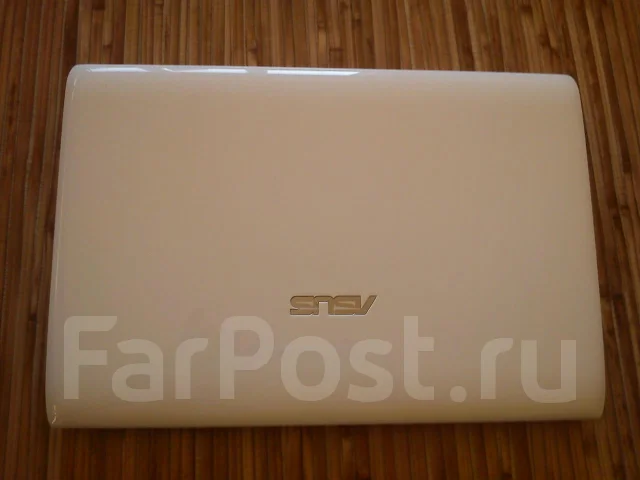 ASUS Eee PC 1025C. ��� 2048 ��, WiFi: 1, Bluetooth: 1 ����