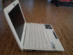ASUS Eee PC 1025C. ��� 2048 ��, WiFi, Bluetooth ����