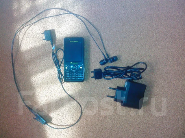 Sony Ericsson Walkman W660i ����