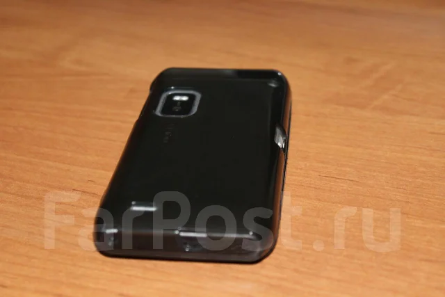 Nokia E7. �/� ����
