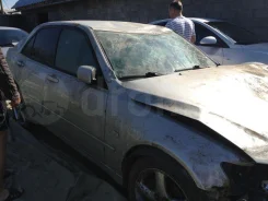 Lexus IS200 ����