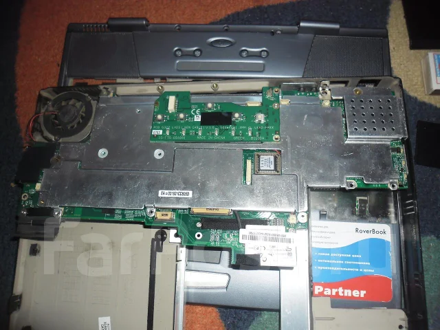 Roverbook. 1,7����, ��� 256 �� � ������ ����