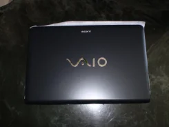Sony VAIO. 2,2����, ��� 8 ��, ���� 1 000���, WiFi, Bluetooth, ����������� �� 4��.
