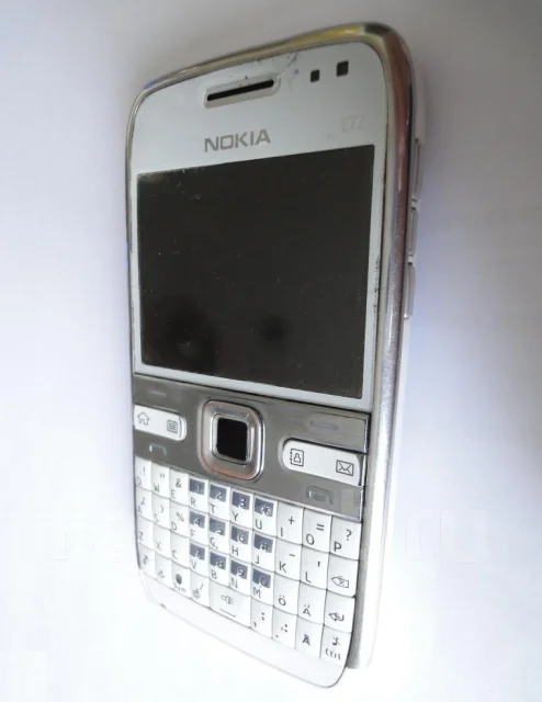 Nokia E72. �/� ����