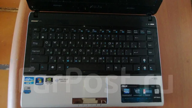 ASUS U31SG. 25����, ��� 8 ��, ���� 320���, WiFi: 1, Bluetooth: 1, ����������� �� 7��. ����